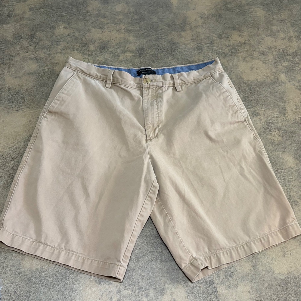 Banana Republic Emerson Shorts Mens 35 Tan Kelp Chino Flat Front 424530-02